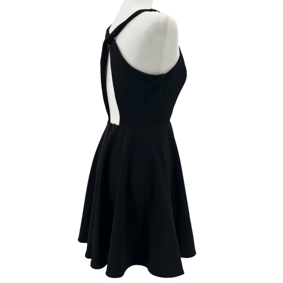 NWT LuLus Black Wonder Whirl Black Twist Back V-neck Skater Dress Women's Size S - Picture 6 of 16